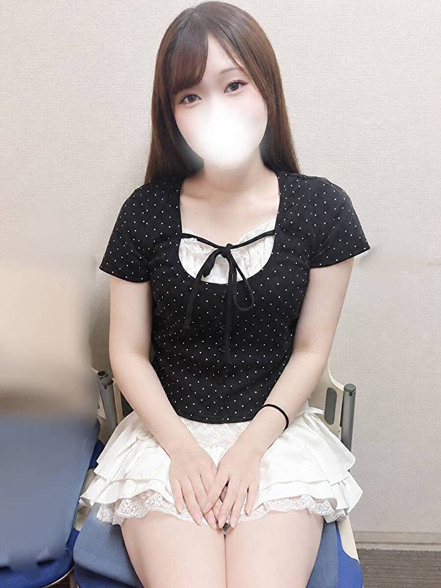 みい