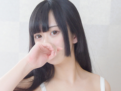 つき